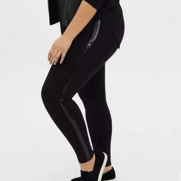 Torrid Platinum Tuxedo Legging - Ponte Sequin Stripe Black Sz 1X - Picture 2 of 13